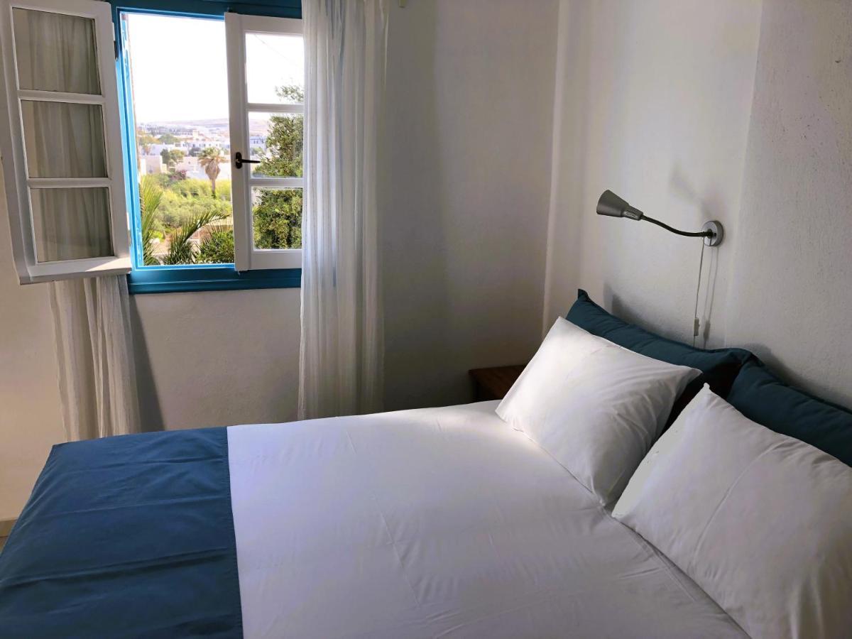 Meltemi Studios&Apartments Logaras Esterno foto