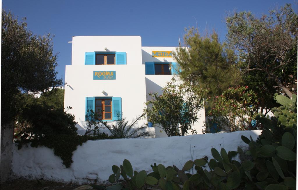 Meltemi Studios&Apartments Logaras Esterno foto