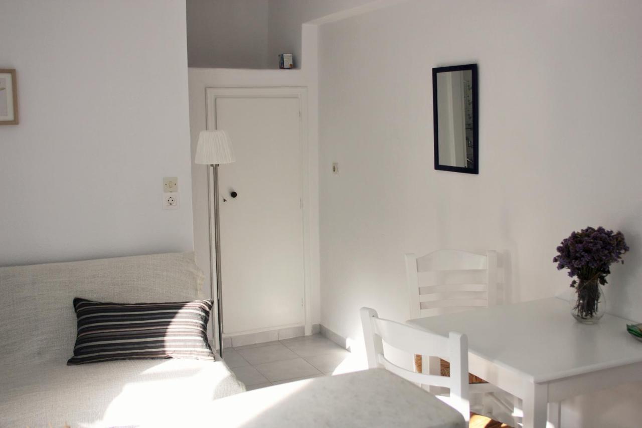 Meltemi Studios&Apartments Logaras Esterno foto
